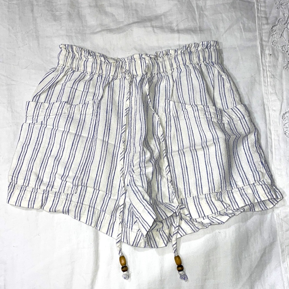 UO Flowy Shorts